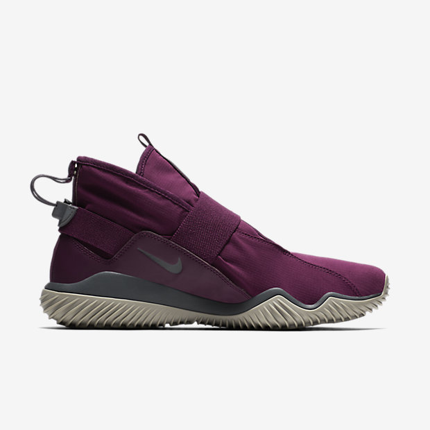 Nike Komyuter Premium Bordeaux